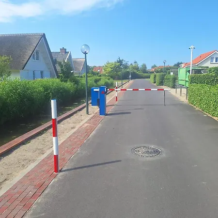 Have a nice stay! - Holiday Home de Witte Raaf with garden&hottub-3